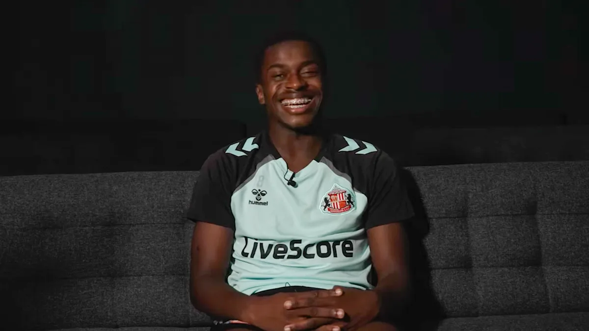  观看：诺亚·萨迪基回答球迷提问